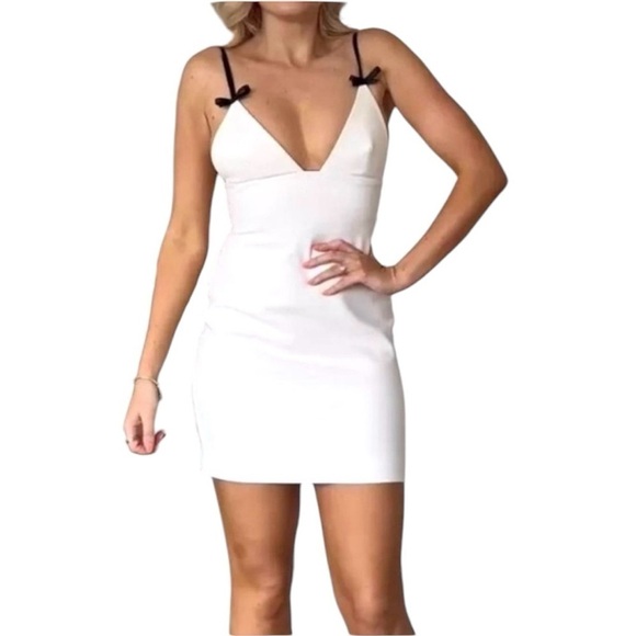 New ZARA Viral Short Dress With Bows - Picture 5 of 13